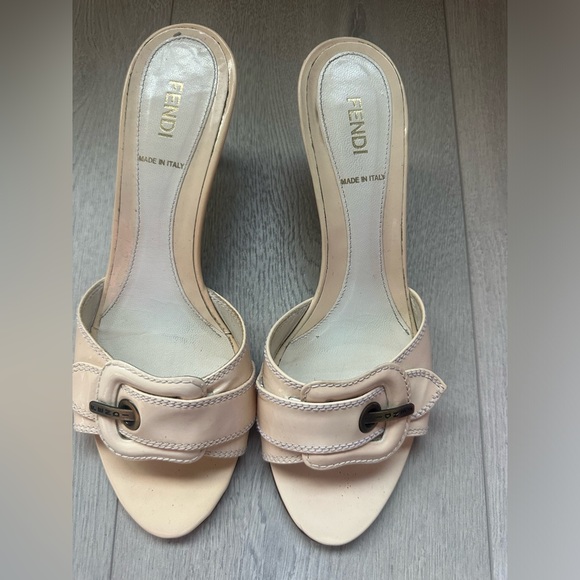 Fendi Beige Leather Mules / size 38,5 - Picture 1 of 5